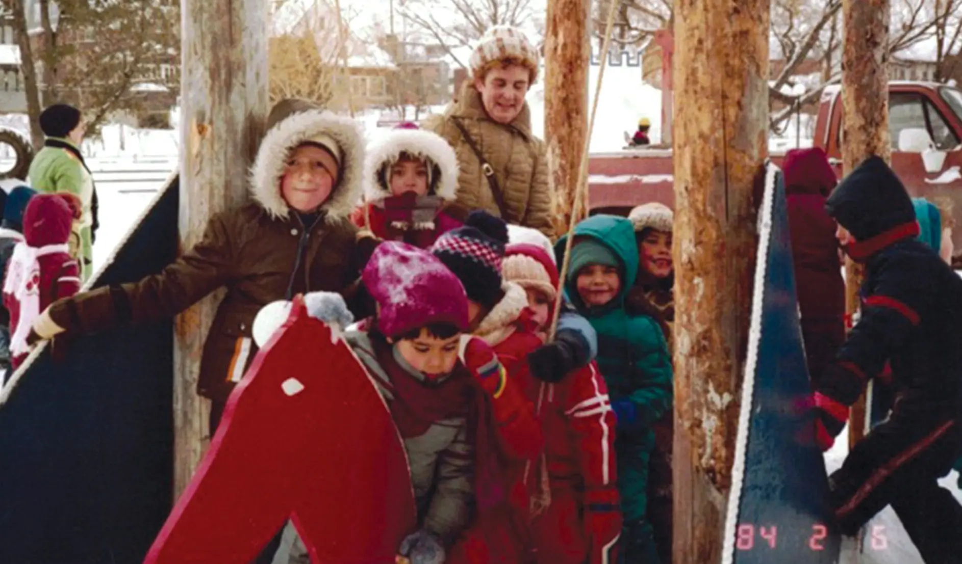 Photo of Thérèse Gagnier and her class on a field trip