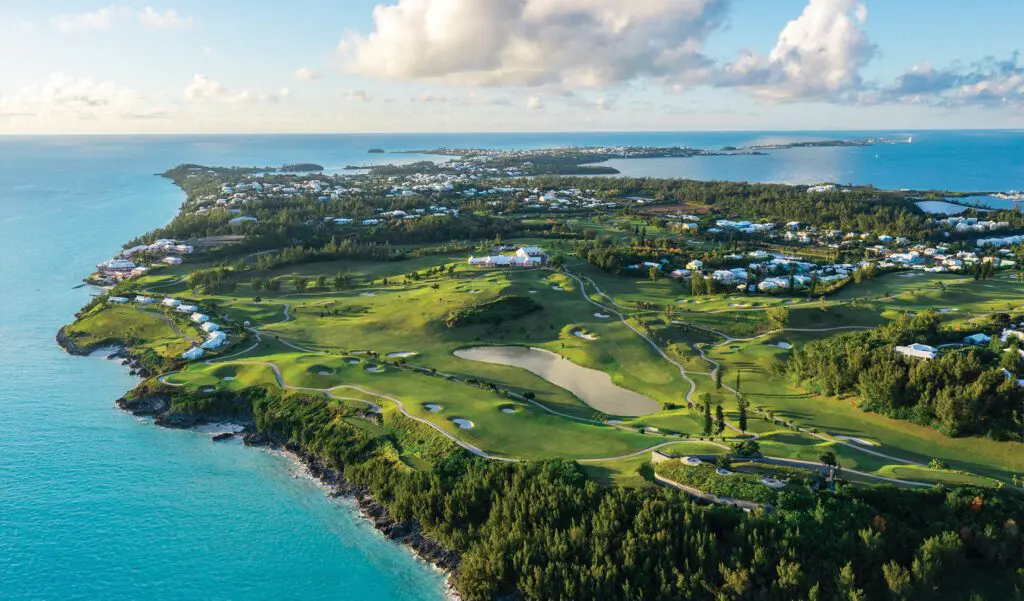 Overhead photo of shore in Bermuda